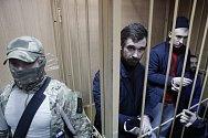 Ukrajinští námořníci, které ruské bezpečnostní složky zajaly loni v listopadu u Kerčského průlivu, u soudu.