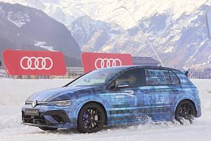 Volkswagen Golf R na akci Ice Race