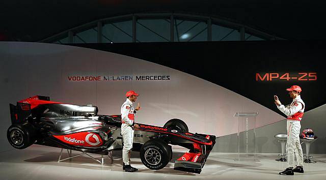 Stáj formule 1 McLaren Mercedes představila nový monopost.