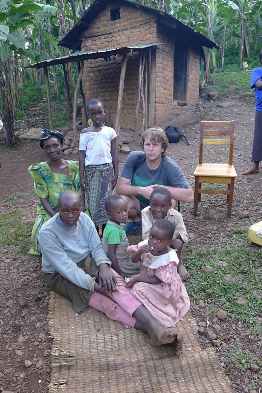 Manželé Mácovi svou aktivitou pomáhají zlepšovat život ugandským farmářům.