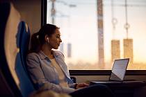 Mobilní a internetový signál ve vlaku - Ilustrační foto