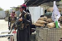 Bojovníci Tálibánu v Kábulu