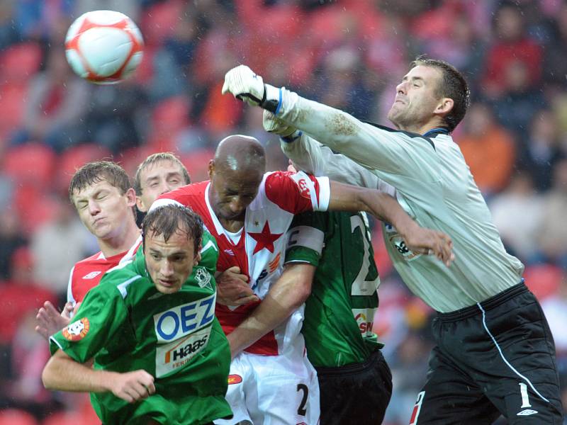 Slavia porazila Jablonec 2:0 a je v tabulce hned za Spartou.