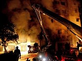 Požár textilky si vyžádal 112 obětí