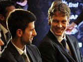 Tenisté Tomáš Berdych (vpravo) a Novak Djokovič na slavnostní konferenci Turnaje mistrů v Londýně.