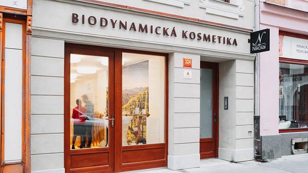 Ke konci roku 2021 otevřela rodina Hoffmannova v Českých Budějovicích kosmetický salon