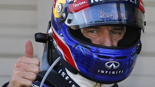 Pilot F1 Mark Webber na okruhu v Suzuce.