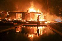 V americké Kalifornii řádí ničivé požáry