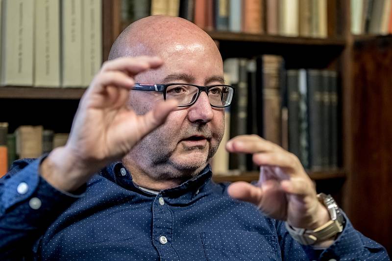 Miroslav Bárta poskytl 15. listopadu v Praze rozhovor Deníku.