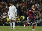 Lionel Messi (vpravo) a Cristiano Ronaldo.