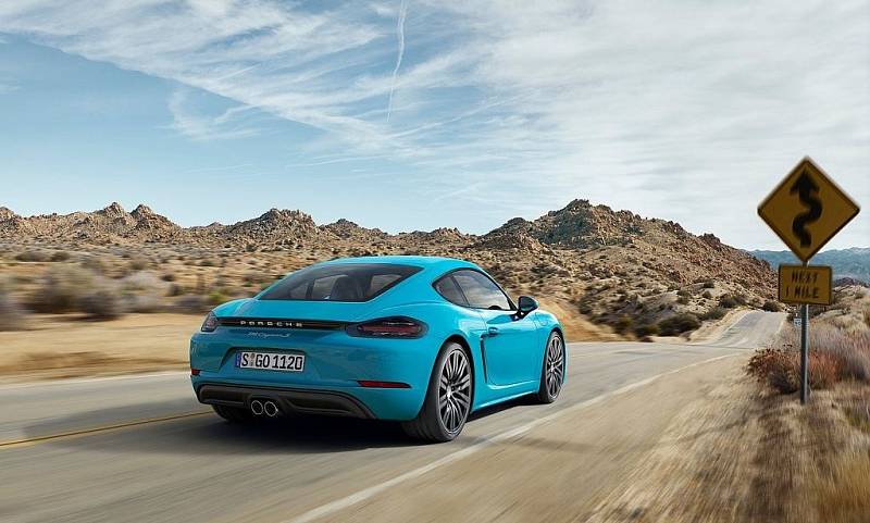 Porsche 718 Cayman.