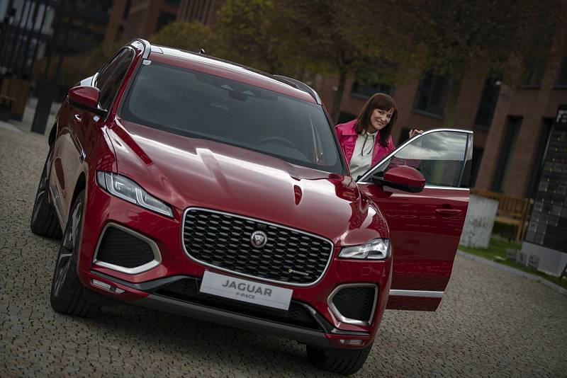 Beata Rajská a Jaguar F-Pace