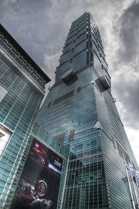 Věž Taipei 101 byla prvním mrakodrapem, který dosáhl výšku nad půl kilometru. Má tvar bambusu.