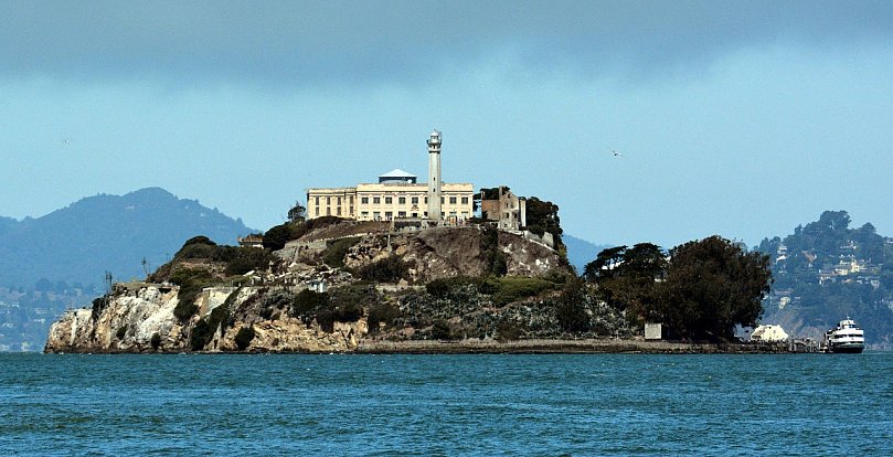Věznice Alcatraz v sanfranciském zálivu