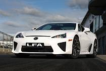 Lexus LFA.