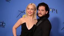 Emilia Clarke a Kit Harington