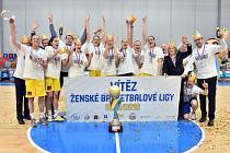 Basketbalistky USK Praha získaly pošesté za sebou český titul.