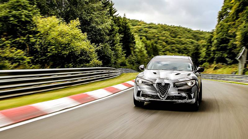 Alfa Romeo Stelvio Quadrifoglio na Nürburgringu.