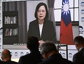 Tchajwanská prezidentka Cchaj Jing-wen vystoupila 11. října 2021 v Praze přes videopřenos na mezinárodní konferenci Forum 2000
