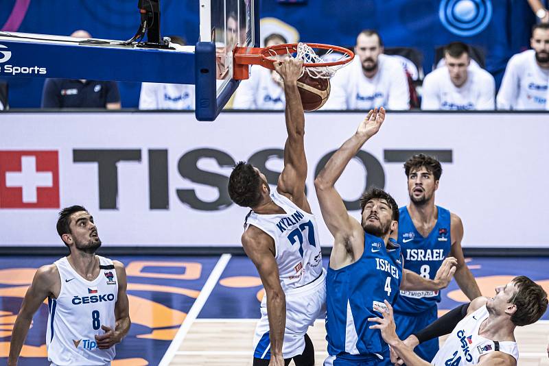 Basketbalisté porazili Izrael a postoupili do osmifinále