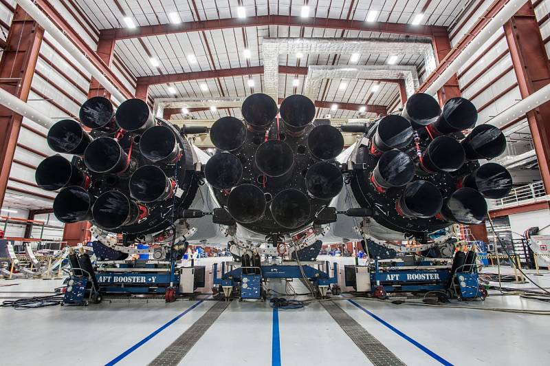 Nejsilnější raketa na světě Falcon Heavy.