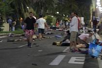 Útoky v Nice mají na svědomí desítky životů