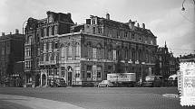 Snímky amsterdamského ghetta od fotografa Joopa van Bilsena vznikly 29. července 1954