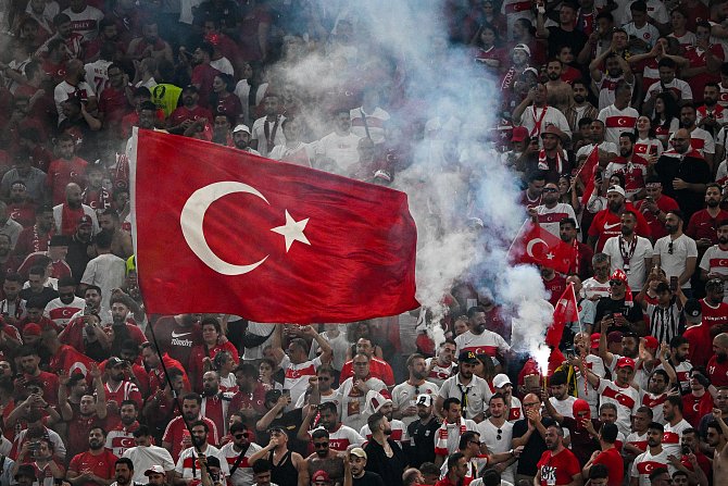 Utkání skupiny F mistrovství Evropy ve fotbale: Česko - Turecko, 26. června 2024, Hamburk, Německo. Turečtí fanoušci.