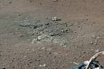 Curiosity zkoumá povrch Marsu. Ilustrační foto