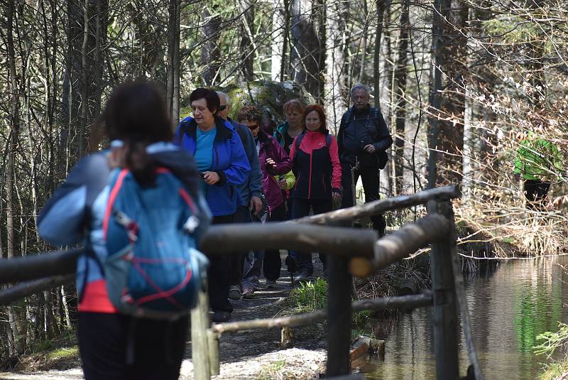 Horské lázně Karlova Studánka lákají klienty sloganem Naber sílu po covidu! Podstatou klimatoterapie je pohyb na čerstvém vzduchu.