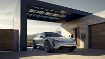 Koncept Porsche Mission E Cross Turismo.