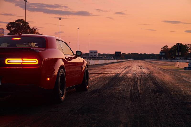 Dodge Challenger SRT Demon.