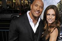 Herec Dwayne Johnson a jeho přítelkyně Lauren Hashianová