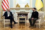 Návštěva amerického prezienta Joea Bidena v Kyjevě. Setkal se s ukrajinským prezidentem Volodymyrem Zelenským.