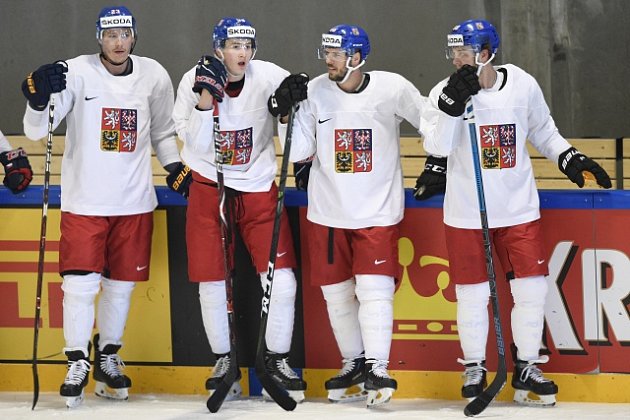 ON-LINE: Češi hrají s Američany o semifinále. Jaškin utrpěl krvavé zranění