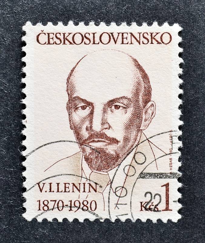 V.I. Lenin na známkách chybět nemohl