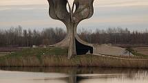 Památník na místě koncentračního tábora Jasenovac