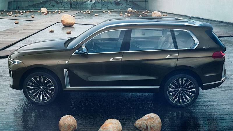 Koncept BMW X7 iPerformance.