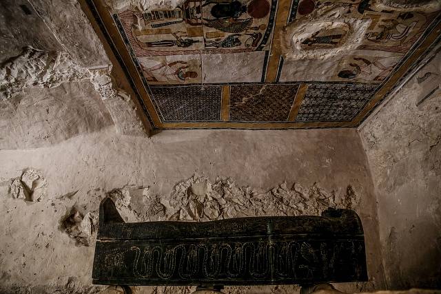 Objevená hrobka dozorce mumifikační svatyně.