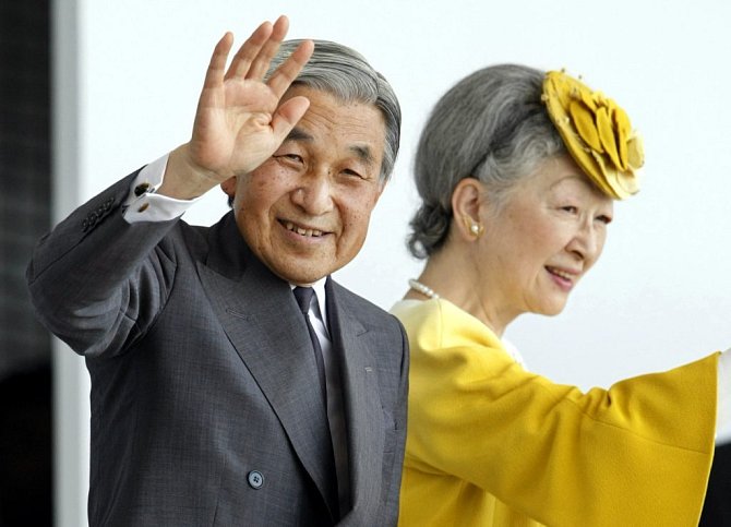 Japonský císař Akihito a jeho manželka Mičiko