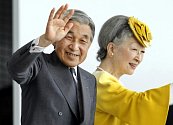 Japonský císař Akihito a jeho manželka Mičiko