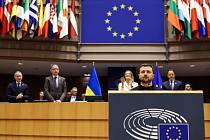 Volodymyr Zelenskyj v Bruselu na summitu EU, 9. 2. 2023