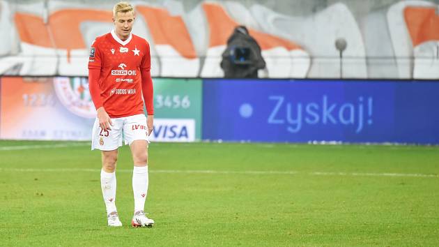 Fotbalista Michal Frydrych v dresu polského klubu Wisla Krakov.