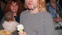 Poslední slova v dopise na rozloučenou Cobain věnoval manželce a dceři. „Prosím, jdi dál Courtney, pro Francis. Její život bude beze mě šťastnější. Miluji vás. Miluji vás,“ napsal.