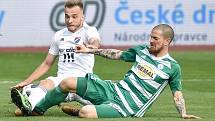 Semifinále fotbalového poháru MOL Cupu: FC Baník Ostrava - Bohemians Praha 1905, 24. dubna 2019 v Ostravě. Na snímku (zleva) Kuzmanovič Nemanja a Bartek David.