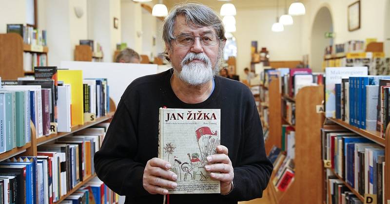 Petr Čornej získává Magnesii Literu za svou obří knihu o Janu Žižkovi