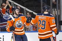 Connor McDavid s Leonem Draisaitlem letos společně nasbírali téměř 300 kandských bodů