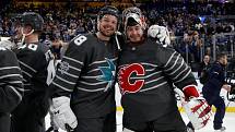 Tomáš Hertl a David Rittich, vítězové Utkání hvězd NHL.