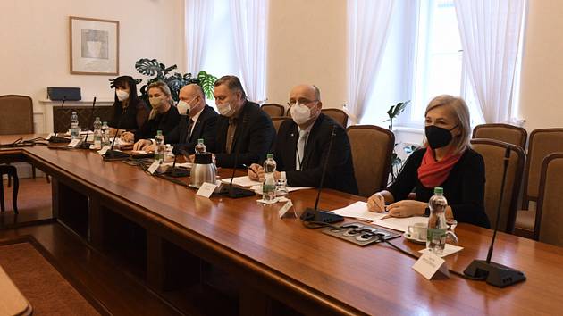 Schůze sněmovního mandátového a imunitního výboru 18. ledna 2022 v Praze