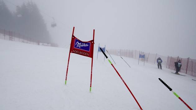 Lyžaři přišli o obří slalom v Adelbodenu. Na start je nepustilo počasí -  Deník.cz
